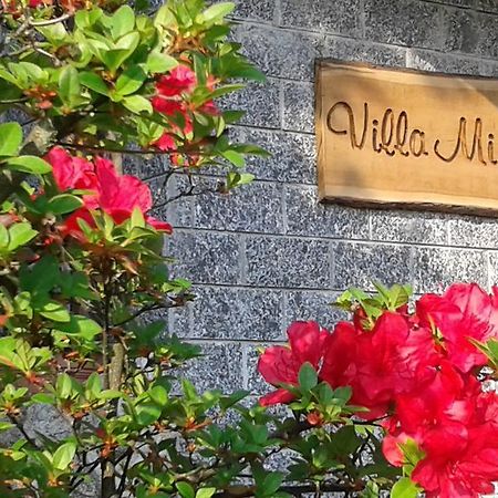 B&B Villa Mirella Casnate Con Bernate Εξωτερικό φωτογραφία