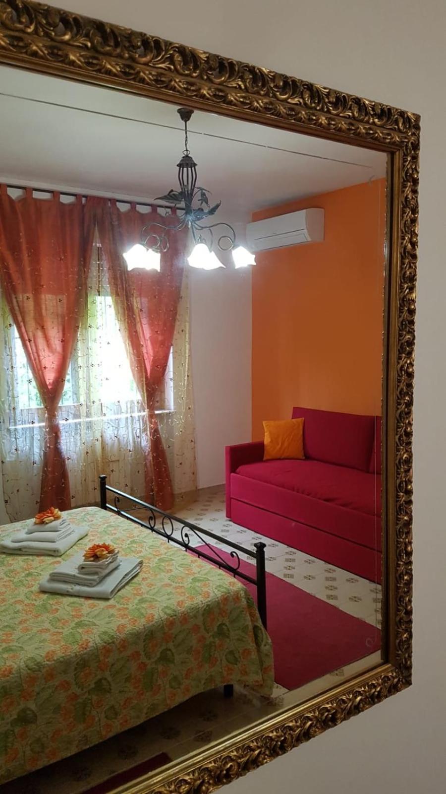 B&B Villa Mirella Casnate Con Bernate Εξωτερικό φωτογραφία