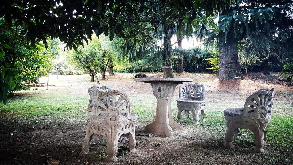 B&B Villa Mirella Casnate Con Bernate Εξωτερικό φωτογραφία